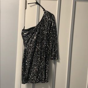 Sequence Dress ! Black & Sliver ! ✨🌟✨